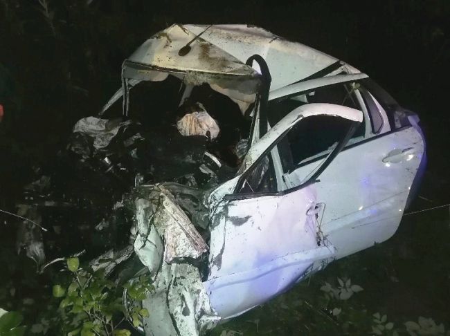 В жуткой аварии в Прикамье погибли два человека