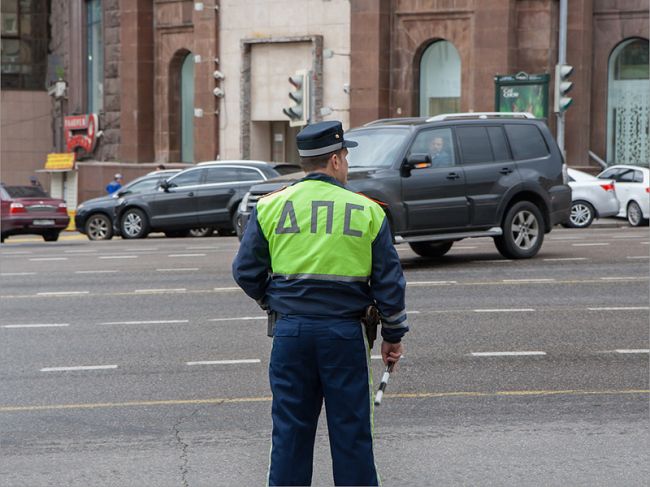 В Прикамье водитель получил серьезный срок за удар головой инспектору ДПС