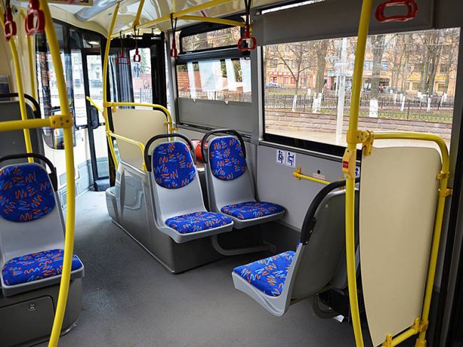 Из-за реконструкции улицы Карпинского изменится движение двух автобусов