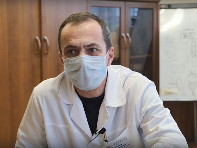 Главврач краевой пермской больницы: «Сейчас один больной заражает 10 человек»
