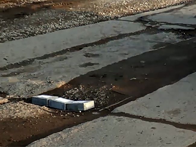 Жители деревни в Прикамье просят Германию отремонтировать им разбитую дорогу