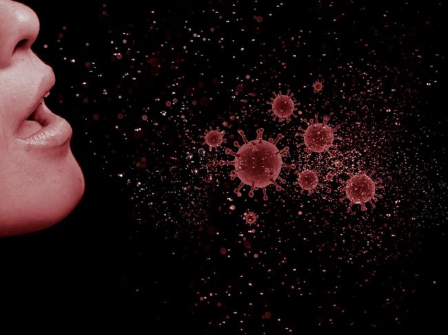 Медики объяснили, какой кашель указывает на коронавирус