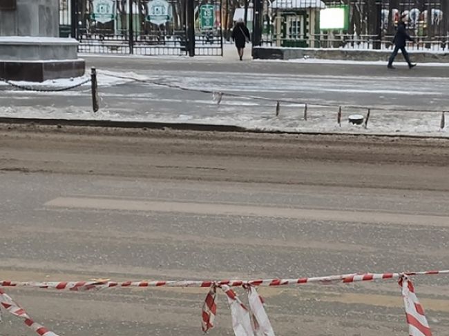 Общественники просят вернуть пешеходный переход у парка Горького