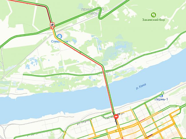 В Перми образовалась огромная пробка на подъезде в центр