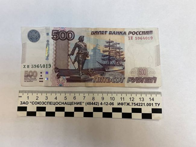 В Перми водитель КамАЗа пытался подкупить полицейских за 500 рублей