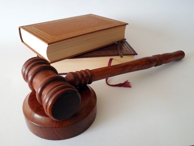 В Перми осудили мужчину за надругательство над 8-летней девочкой на остановке