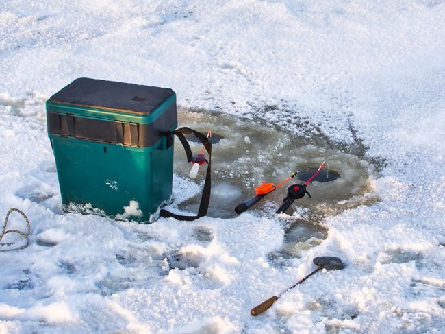 В Перми обнаружили тело вмерзшего в лед Камы рыбака