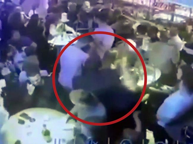 Избивший DJ Smash экс-депутат Телепнев устроил дебош в пермском баре