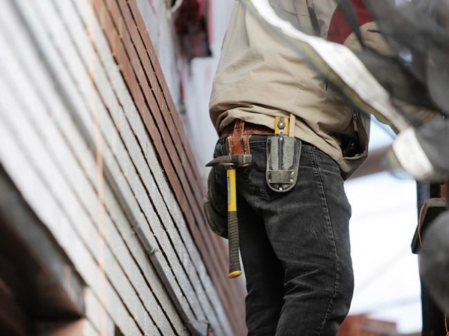 На пермском рынке труда зафиксирована нехватка рабочих и строителей