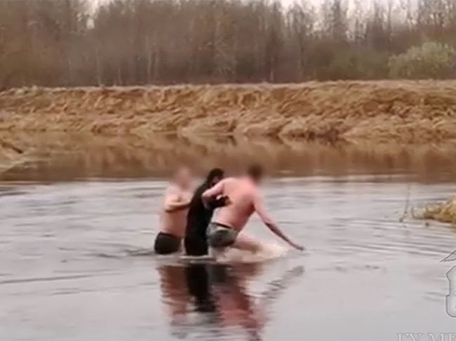 Пермские полицейские переплыли реку ради задержания закладчика-мигранта