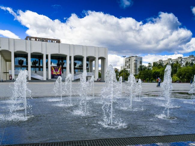 Школьнице оторвало палец в пермском фонтане