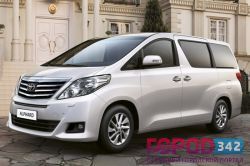 В России открылись продажи минивэна Toyota Alphard