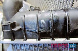 Потек радиатор охлаждения – что делать