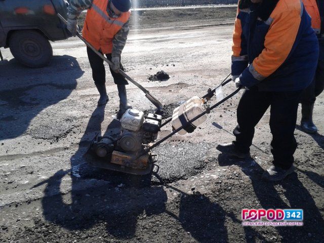 В Перми начался ремонт аварийных участков дорог
