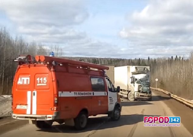 Трасса «Пермь – Березники». Крупная авария с участием двух фур