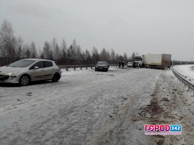 Массовое ДТП в Прикамье перекрыло движение на трассе М7 «Волга»